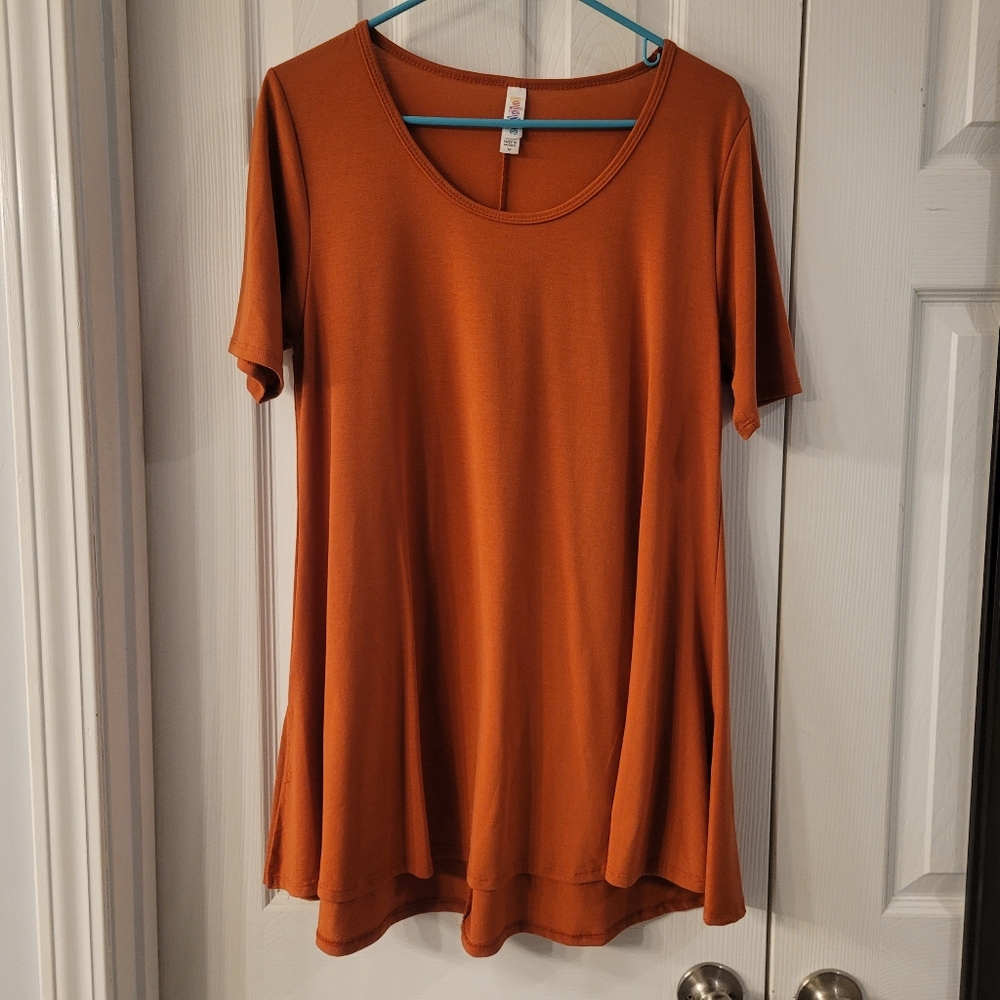 Women's LulaRoe Perfect T